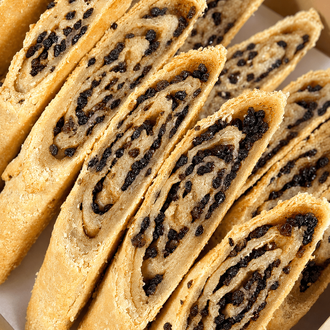 CURRANT ROLLS (8) - nutmegspiced