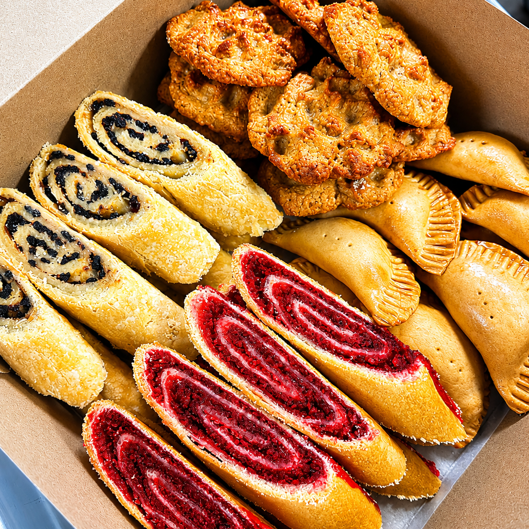 Grenadian Calypso Pastry Box – 32 Cocktail - Size Assorted Pastries - nutmegspiced